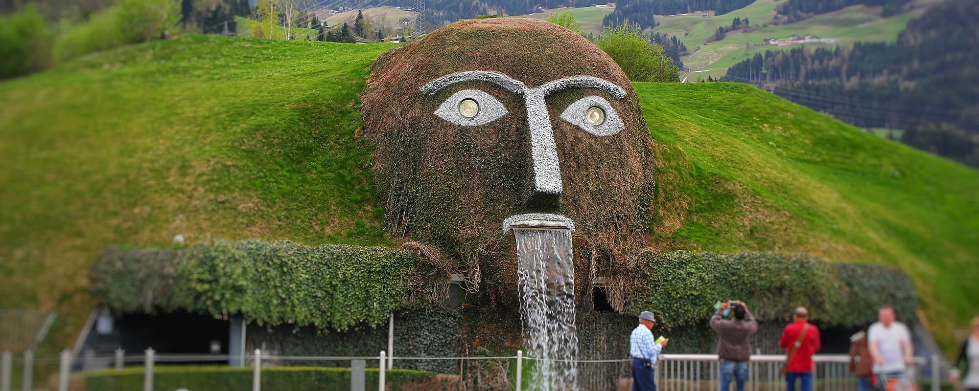 Tagesausflug mit dem Bus zu den Swarovski Kristallwelten